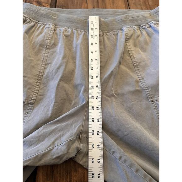 Soft Surroundings Size 2xL Green Pull On Pants Roll Buckle Hem Cropped - Picture 11 of 16